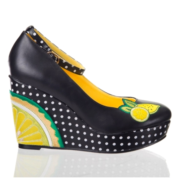 Banned Apparel Pin Up Lemon Wedge Shoes - Picture 1 of 7